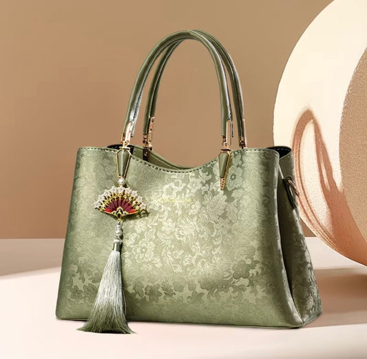<$129.99>Gorgeous and high quality women's bags